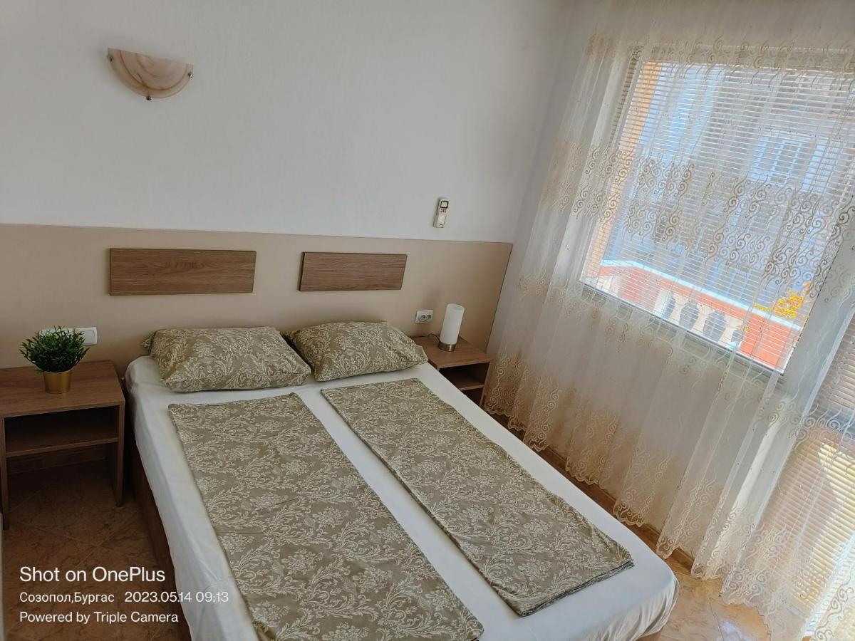 Moni 85 Family House Hotel Sozopol Eksteriør billede