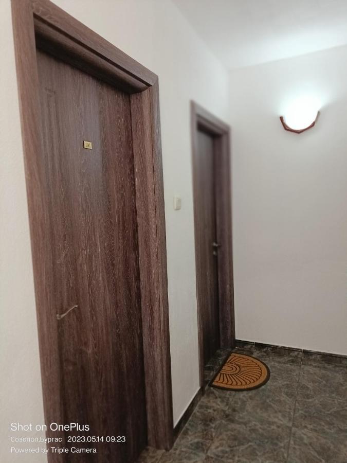 Moni 85 Family House Hotel Sozopol Eksteriør billede
