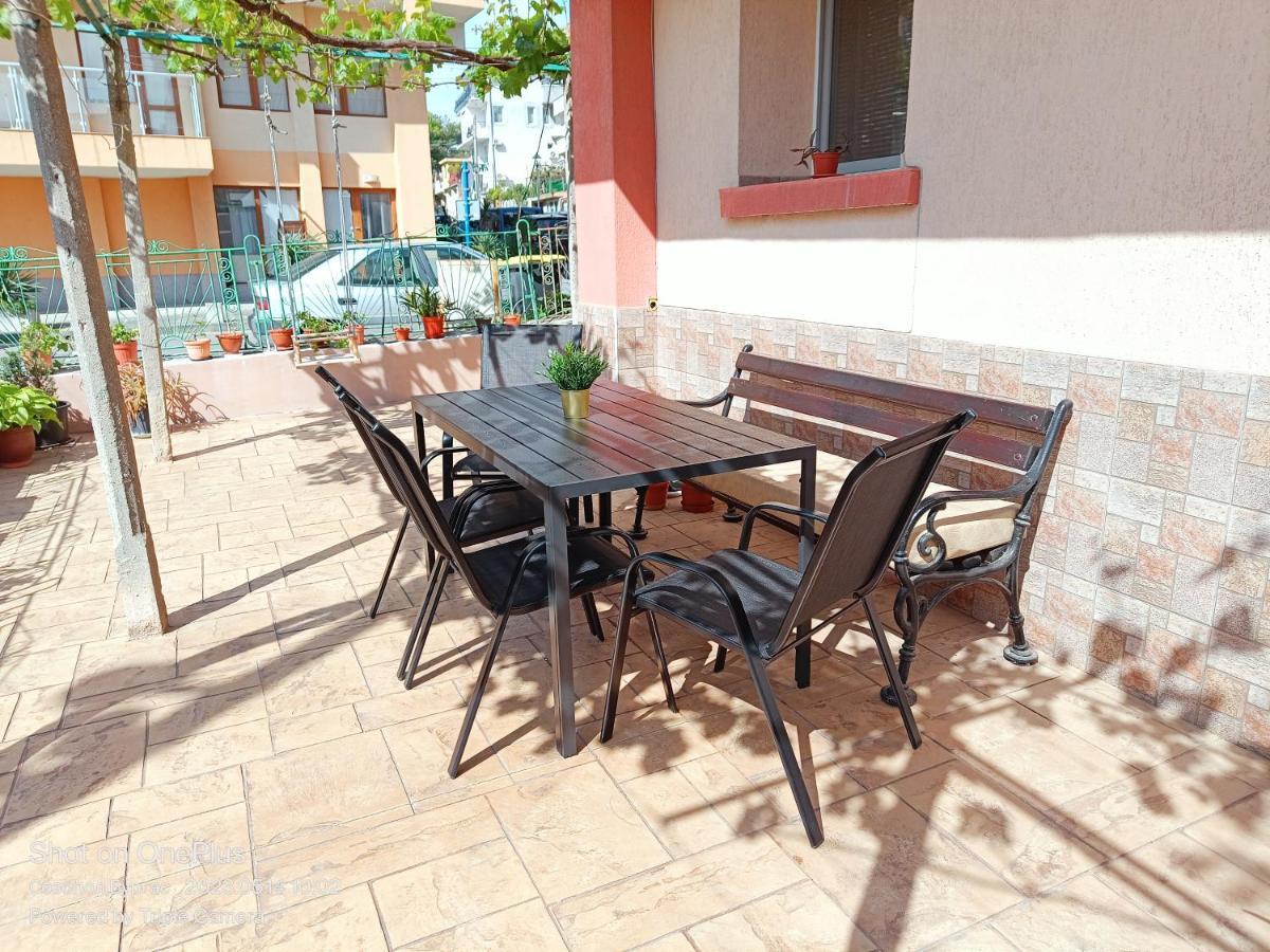 Moni 85 Family House Hotel Sozopol Eksteriør billede